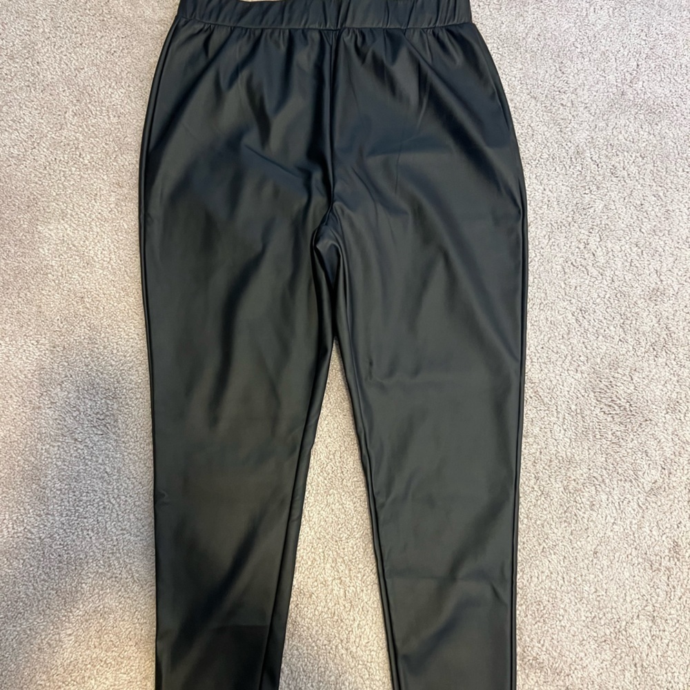 Rebdolls Women’s Black Vegan Leather Pants Size‎ Large NWT